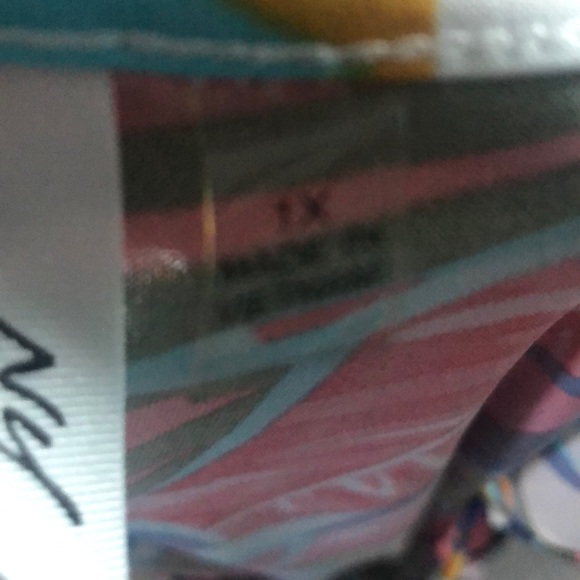 NWOT Colorful & Silky Tank 1X & 3X Available - Picture 6 of 9